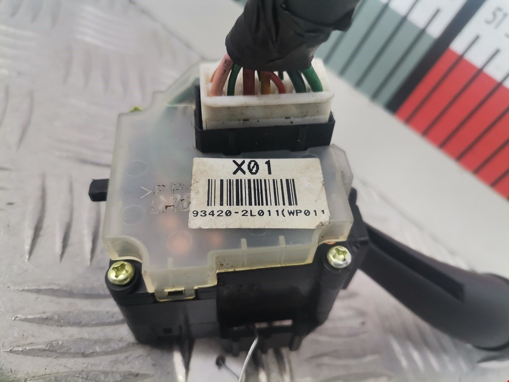 Переключатель стеклоочистителя HYUNDAI i30 2007-2012