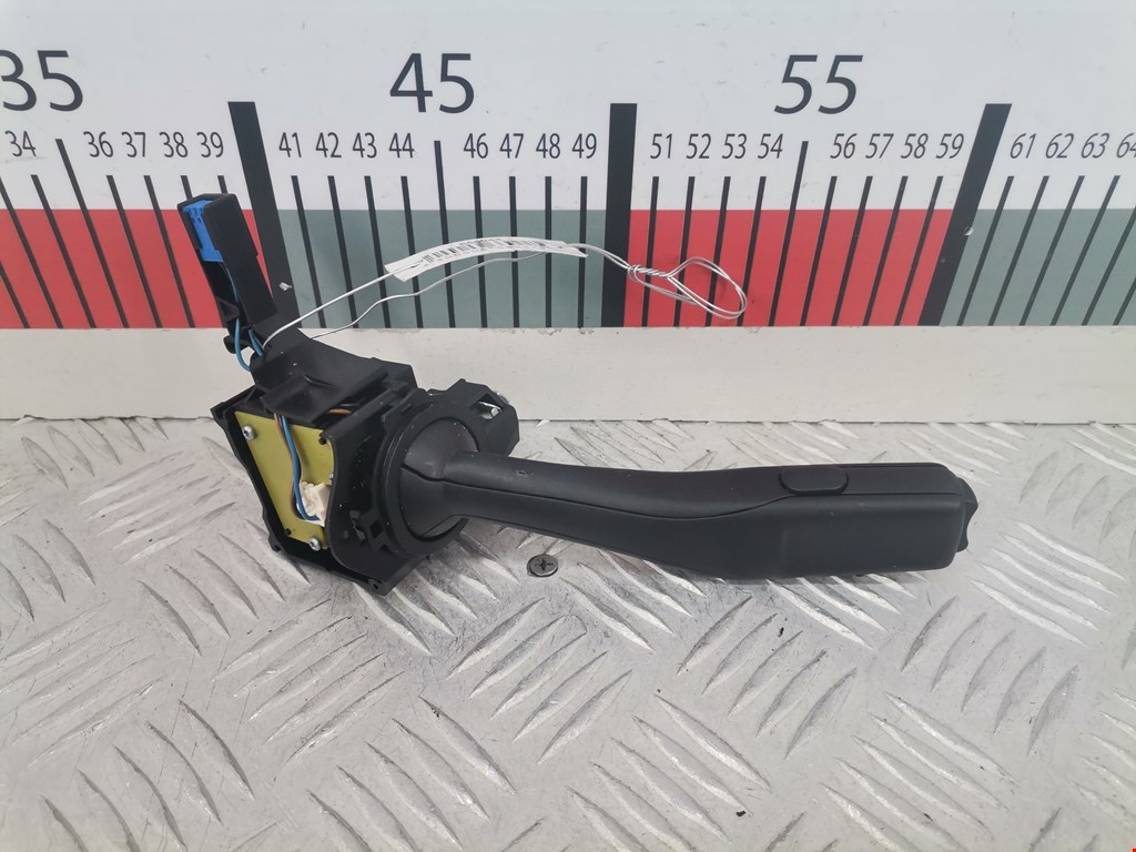 Переключатель стеклоочистителя VOLKSWAGEN Golf V 2003-2009