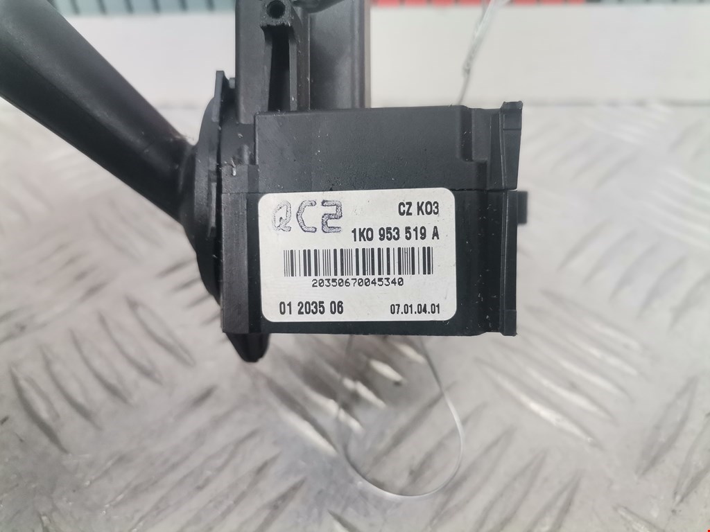 Переключатель стеклоочистителя VOLKSWAGEN Golf V 2003-2009