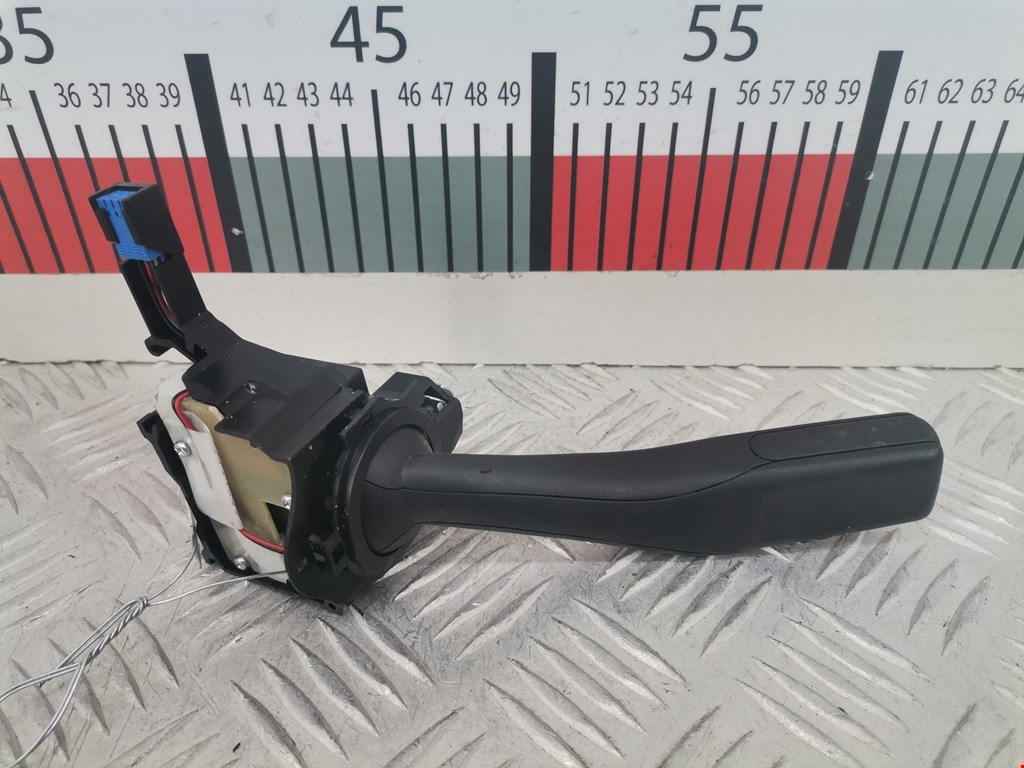 Переключатель стеклоочистителя VOLKSWAGEN Golf V 2003-2009