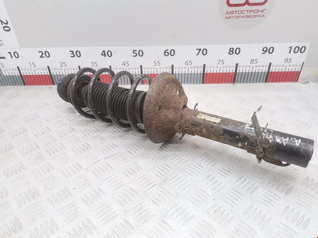 Амортизатор передний левый AUDI A4 B6 2001-2005