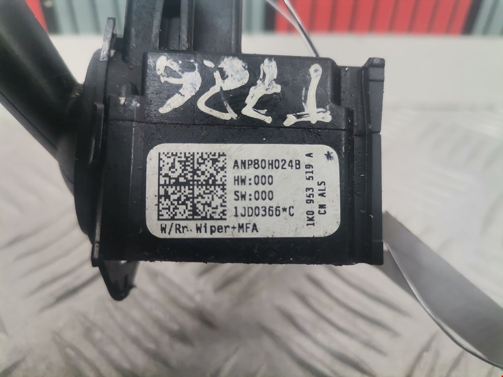 Переключатель стеклоочистителя SEAT Leon 2005-2012