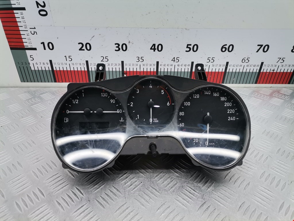 Панель приборов (щиток) SEAT Toledo 2004-2009