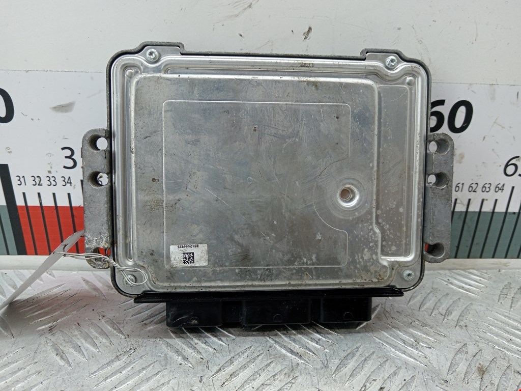 Блок управления двигателя (ЭБУ) CITROEN Berlingo 1996-2012