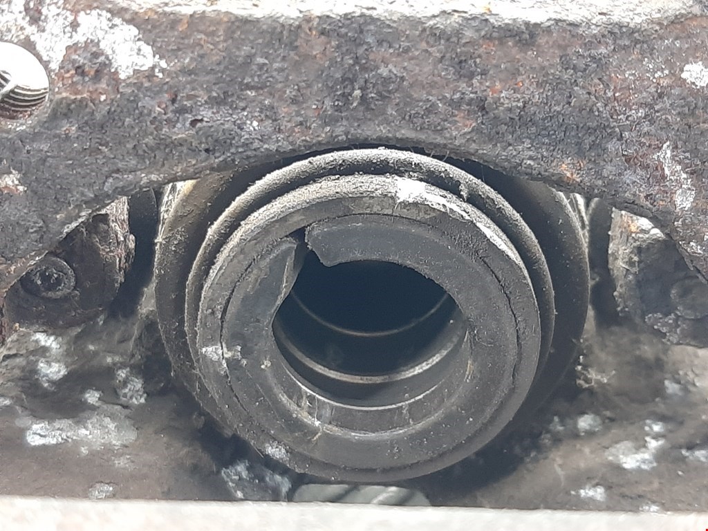 Суппорт задний правый BMW 5er 5 серия E39 1995-2004