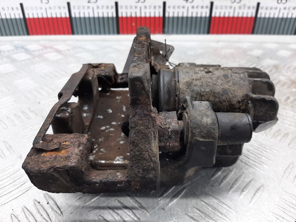 Суппорт задний правый BMW 5er 5 серия E39 1995-2004