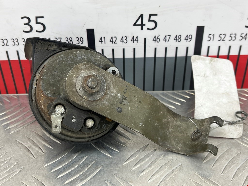 Сигнал звуковой (гудок клаксон) JEEP Cherokee XJ 1984-2001