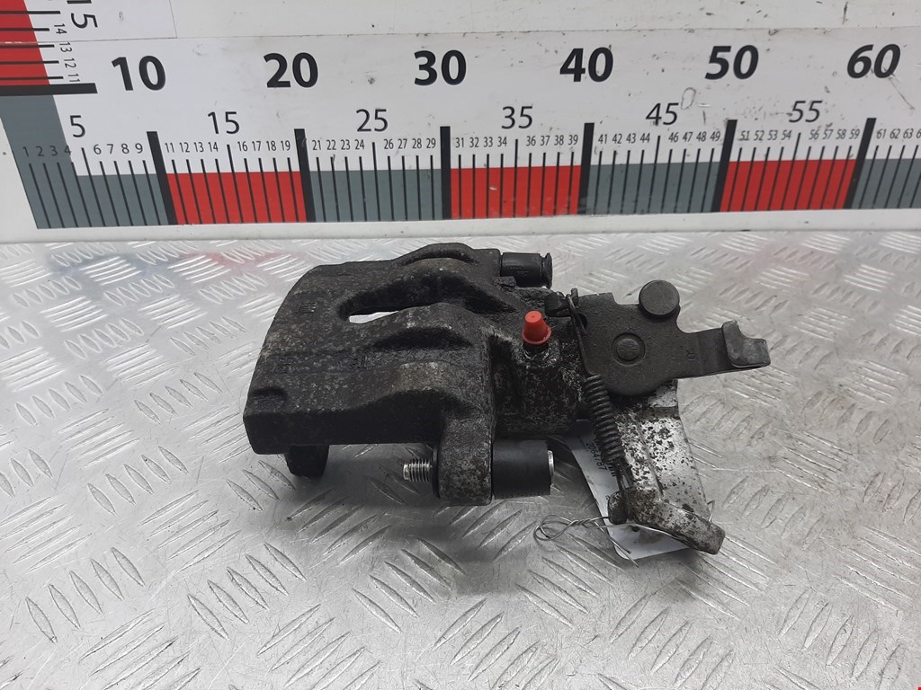 Суппорт задний правый OPEL Signum 2003-2008