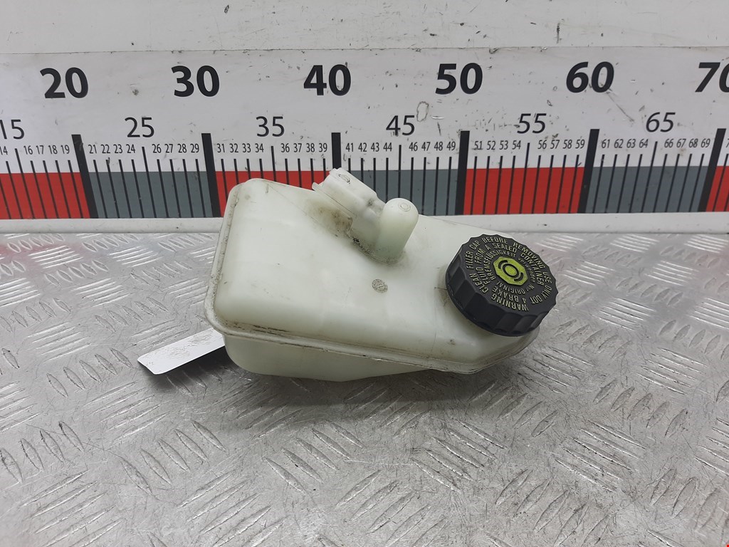 Бачок главного тормозного цилиндра OPEL Signum 2003-2008