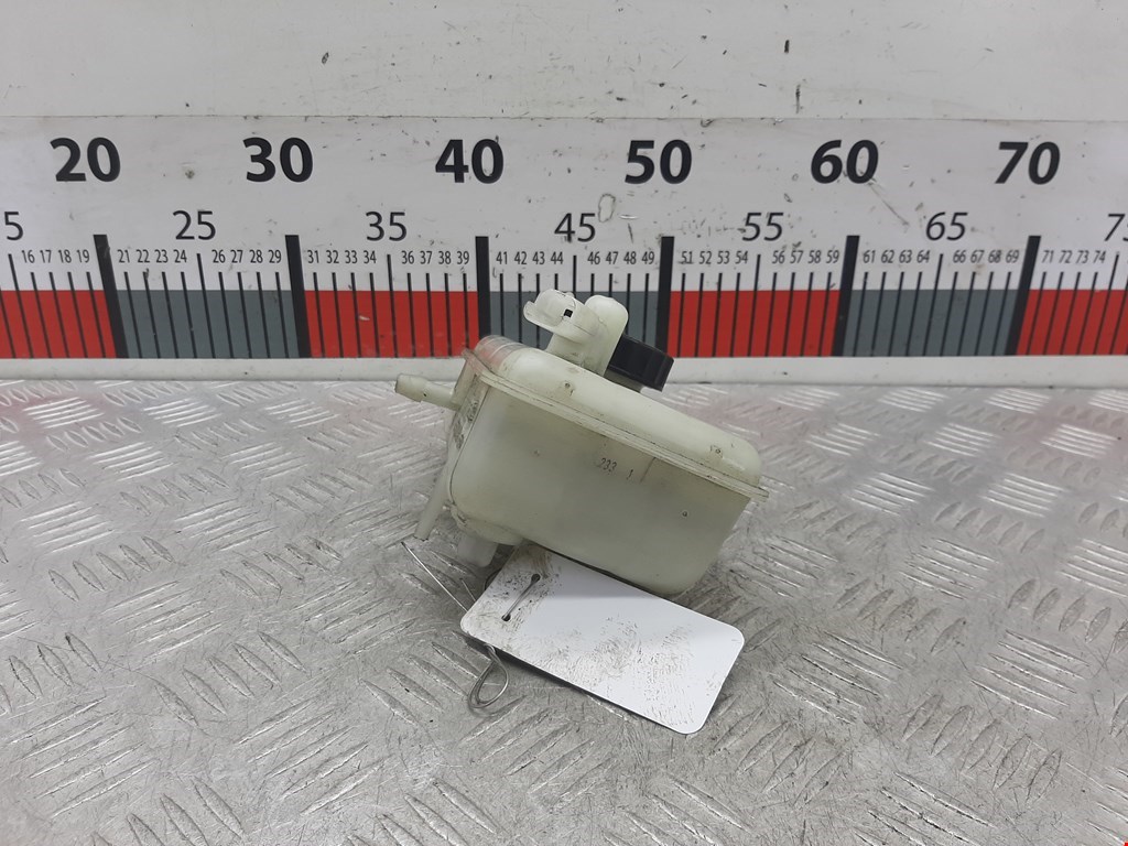 Бачок главного тормозного цилиндра OPEL Signum 2003-2008