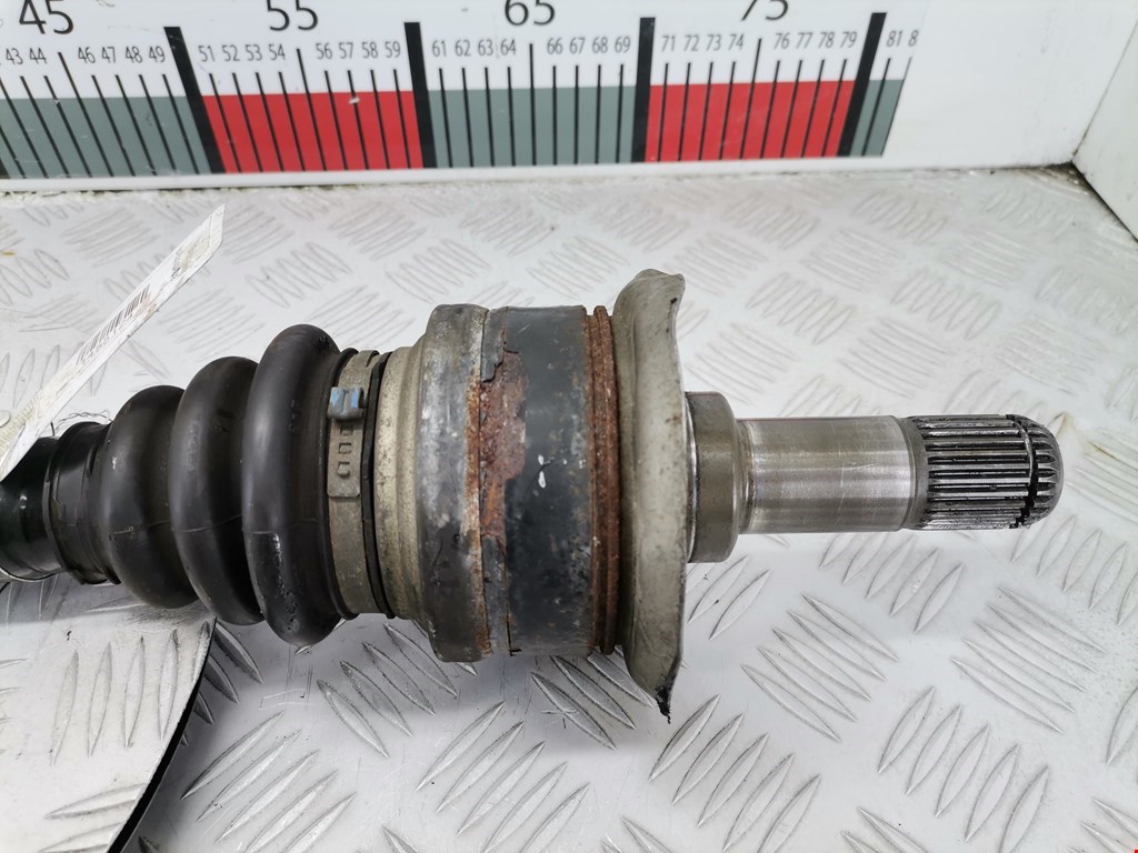 Полуось (привод, приводной вал) задняя правая BMW 5er 5 серия F10/F11/F07 2009-2017