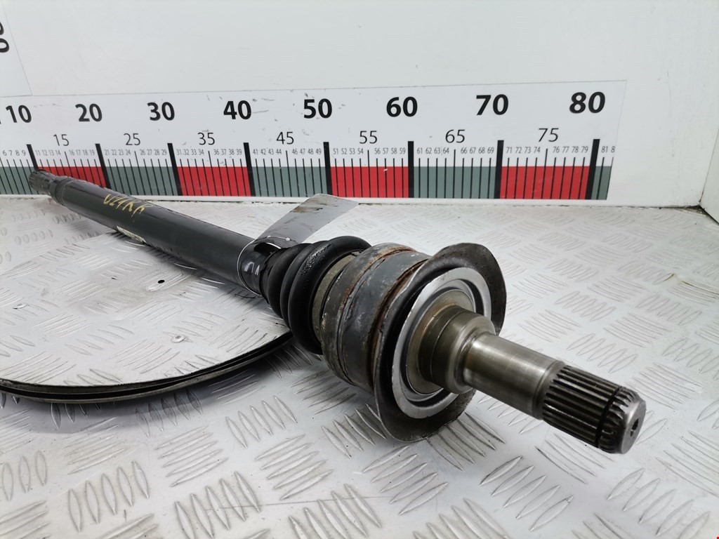 Полуось (привод, приводной вал) задняя правая BMW 5er 5 серия F10/F11/F07 2009-2017
