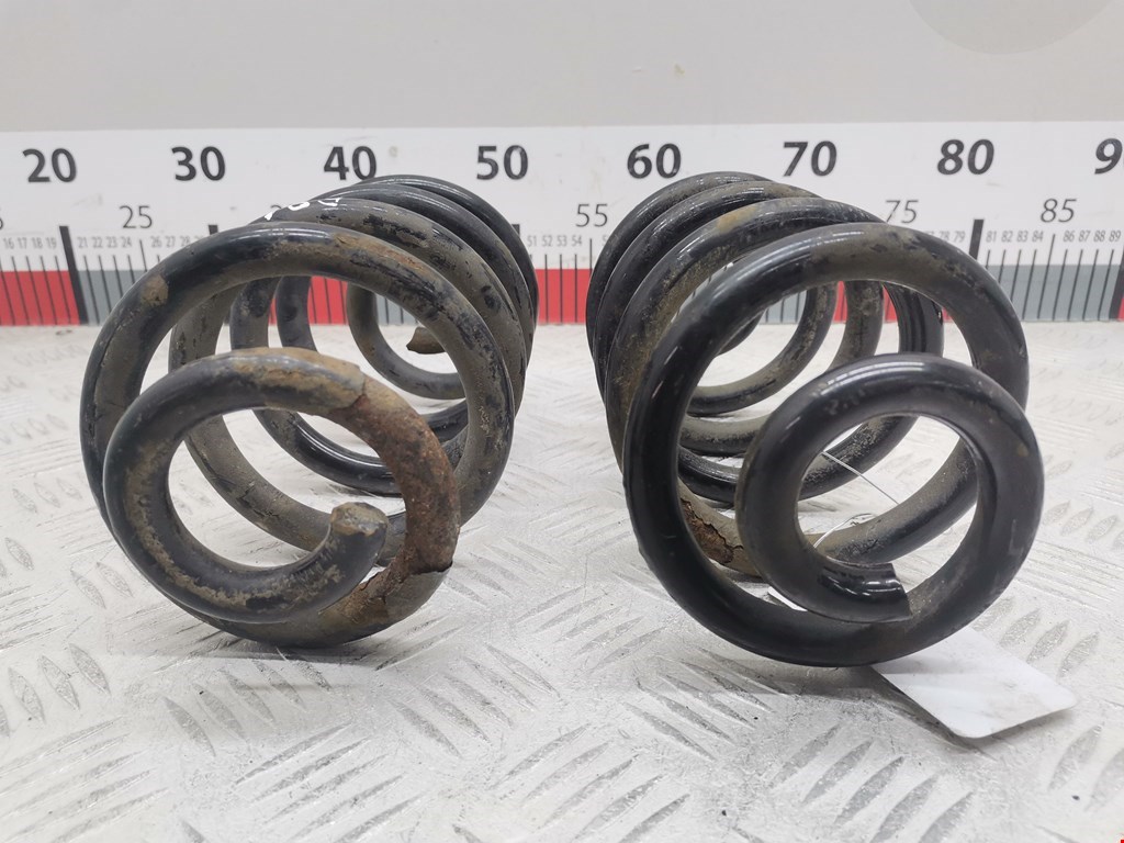 Пружина задняя левая/правая AUDI A4 B6 2001-2005