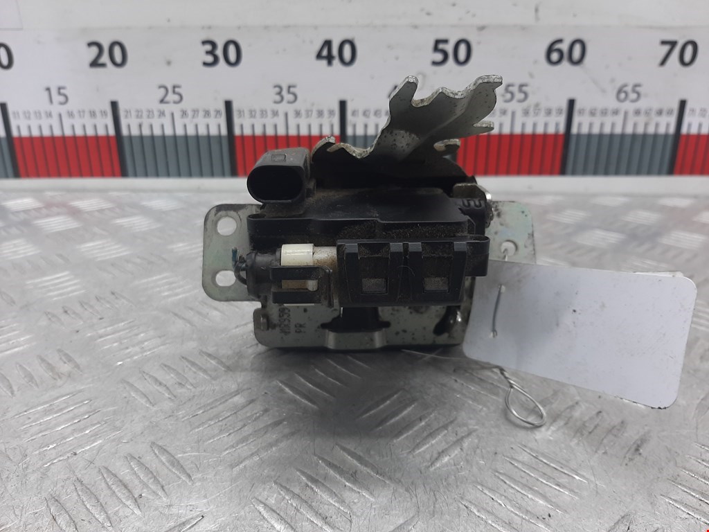 Замок багажника (крышки двери) SMART Forfour W454 2004-2006