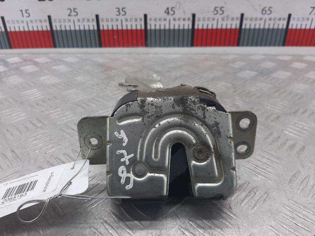 Замок багажника (крышки двери) SMART Forfour W454 2004-2006