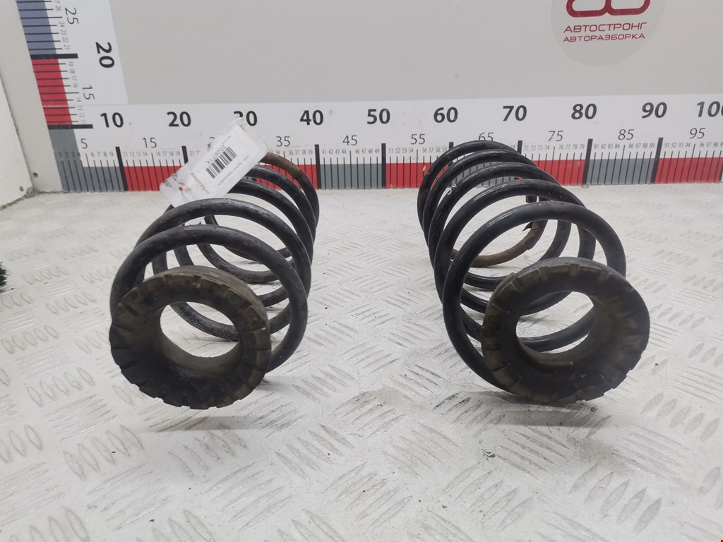 Пружина задняя левая/правая OPEL Corsa D 2006-2014