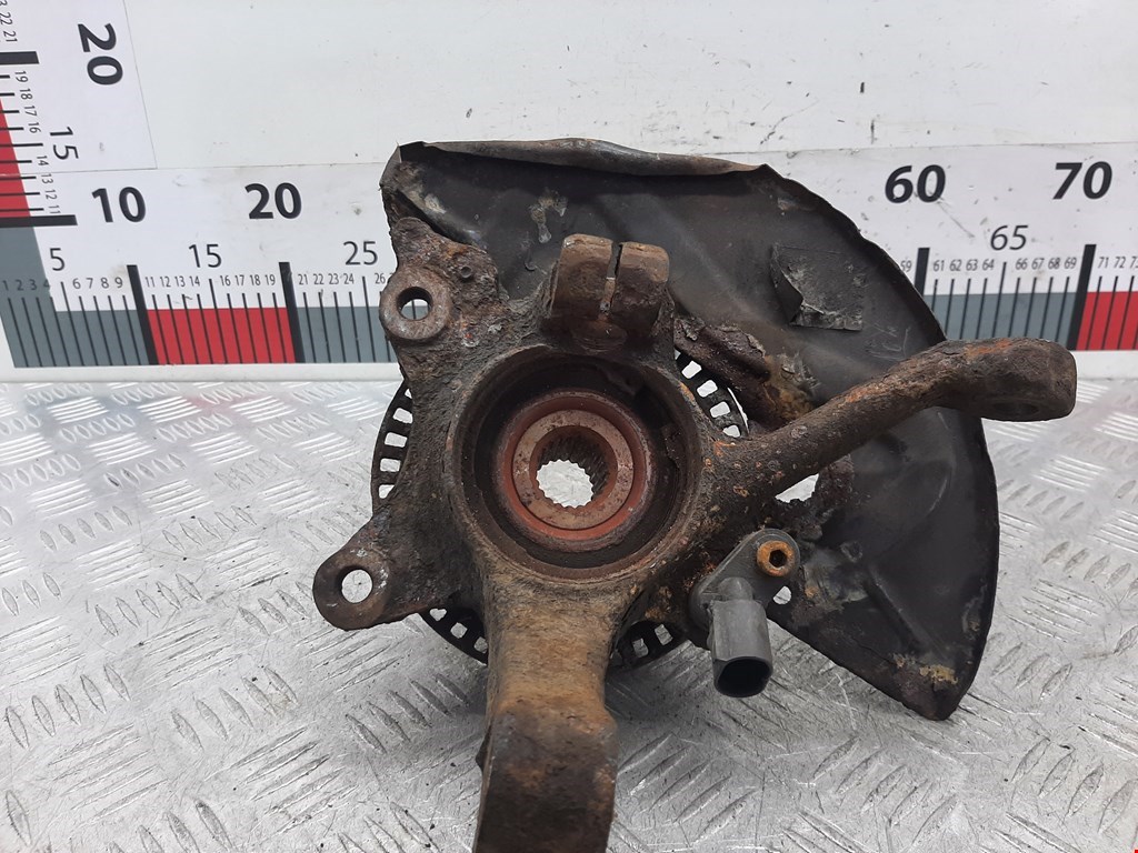 Ступица передняя левая VOLKSWAGEN Golf IV 1997-2003