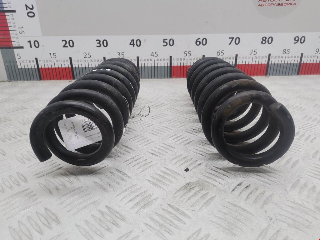 Пружина задняя левая/правая BMW 3er E90/E91 2005-2012