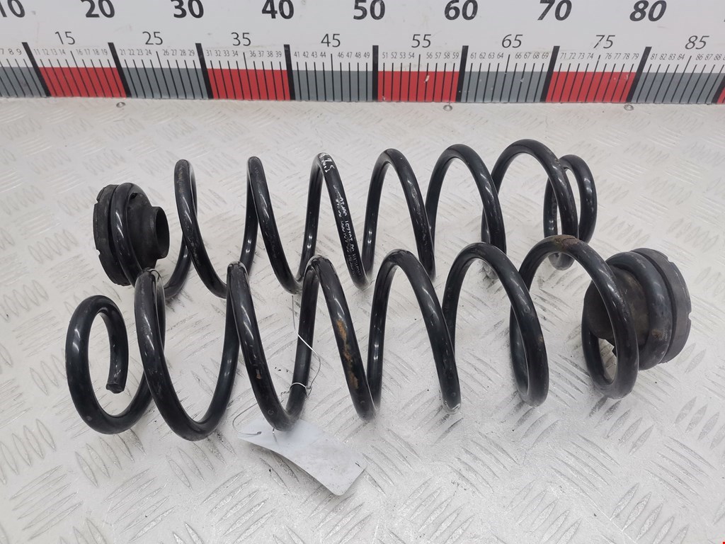 Пружина задняя левая/правая VOLKSWAGEN Golf IV 1997-2003