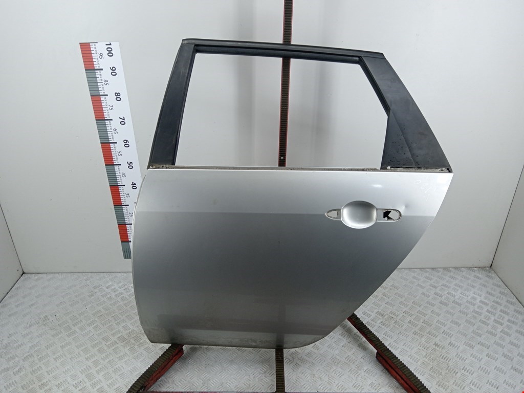 Дверь задняя левая Nissan Primera P12 (2001-2008)