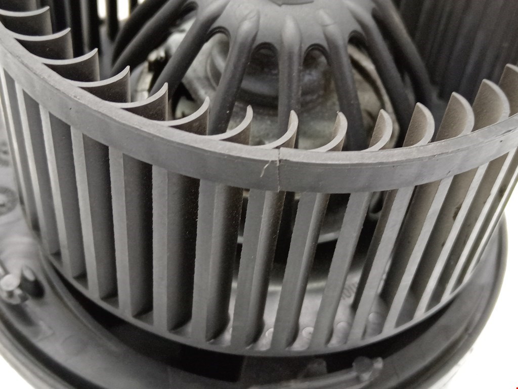 Моторчик (мотор) отопителя салона CITROEN C5 I 2001-2008