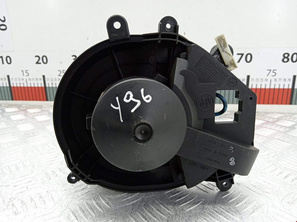 Моторчик (мотор) отопителя салона AUDI A4 B5 1995-2001