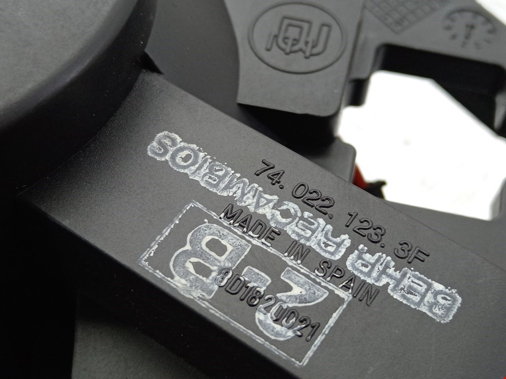 Моторчик (мотор) отопителя салона VOLKSWAGEN Passat B5 1997-2005