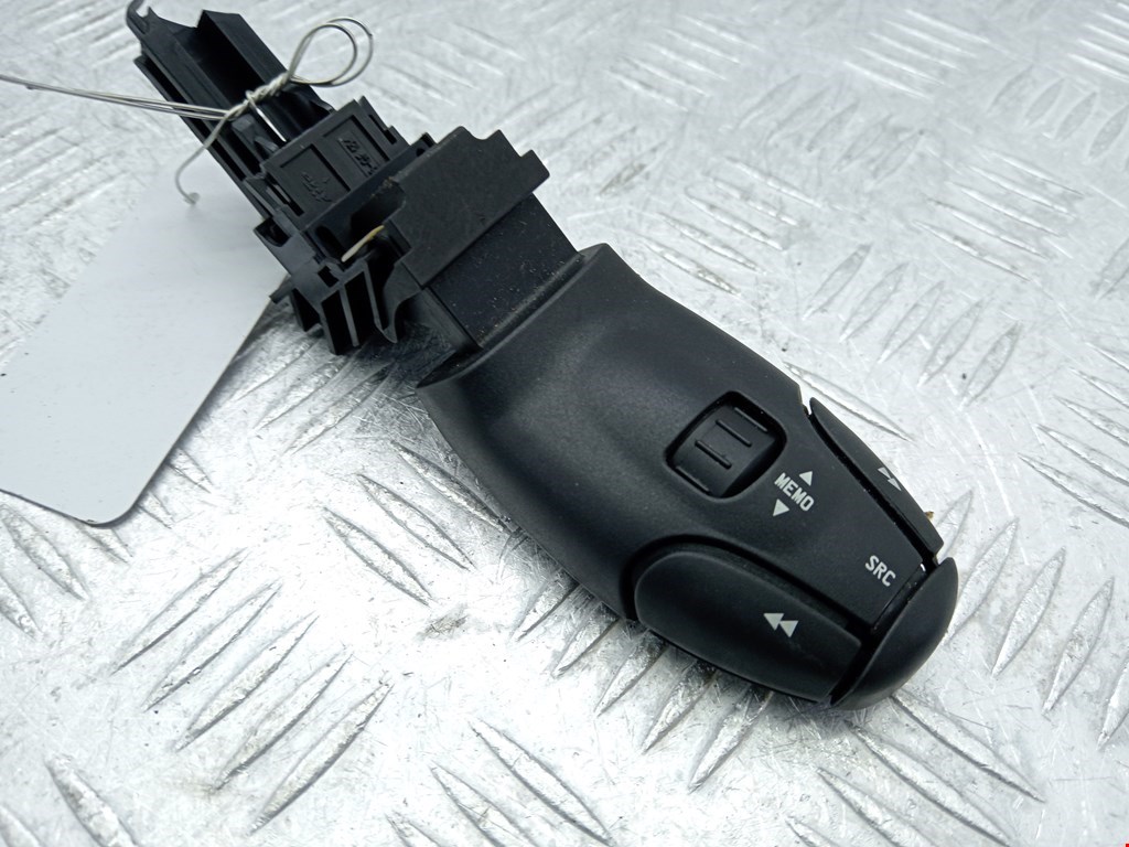 Переключатель подрулевой управления магнитолой CITROEN C5 I 2001-2008