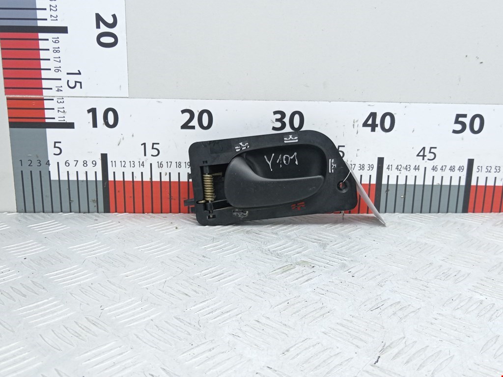 Ручка дверная передняя внутренняя левая RENAULT Laguna 1993-2000