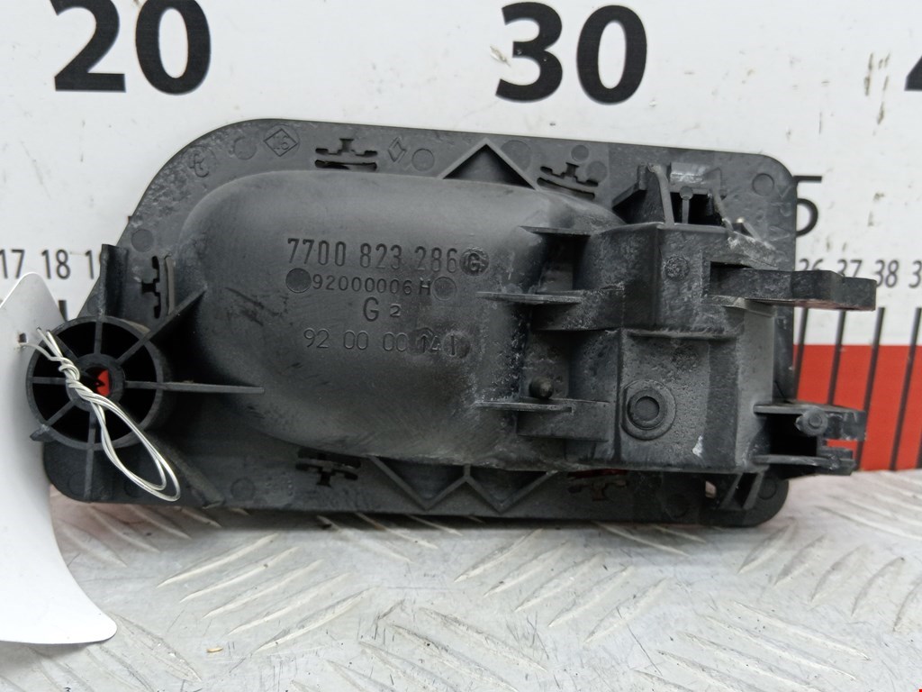 Ручка дверная передняя внутренняя левая RENAULT Laguna 1993-2000