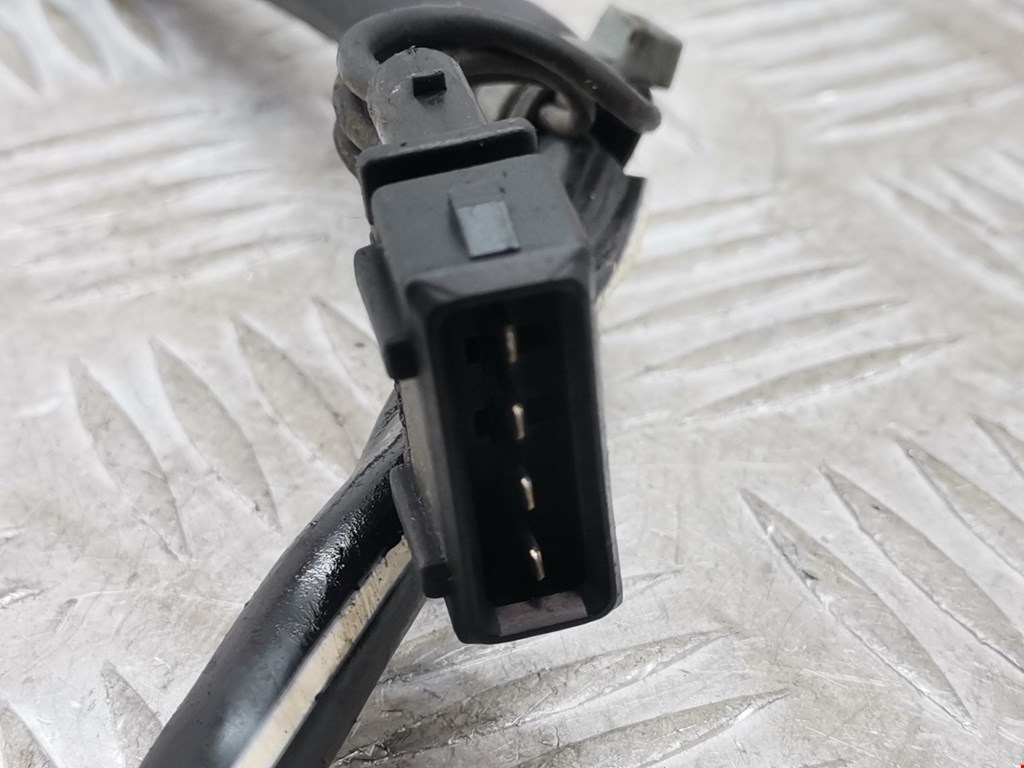 Клемма аккумулятора (плюс) + VOLKSWAGEN Bora 1998-2005