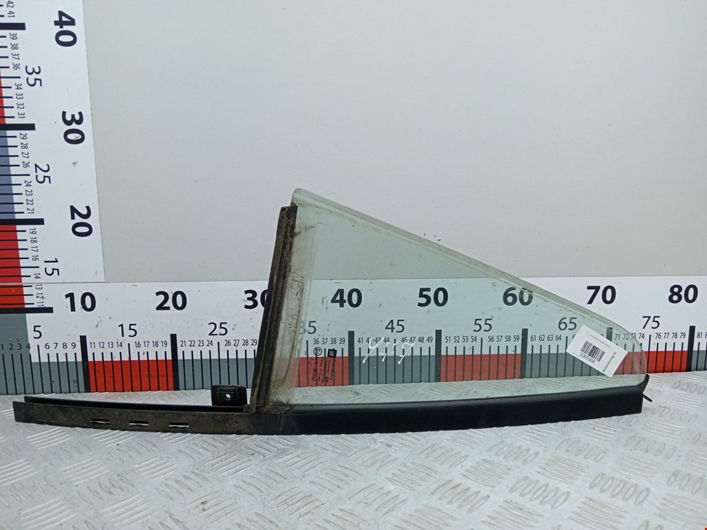 Стекло двери задней правой (форточка) Opel Astra H (2004-2014)