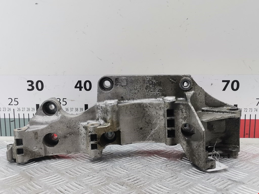 Кронштейн генератора VOLKSWAGEN Bora 1998-2005