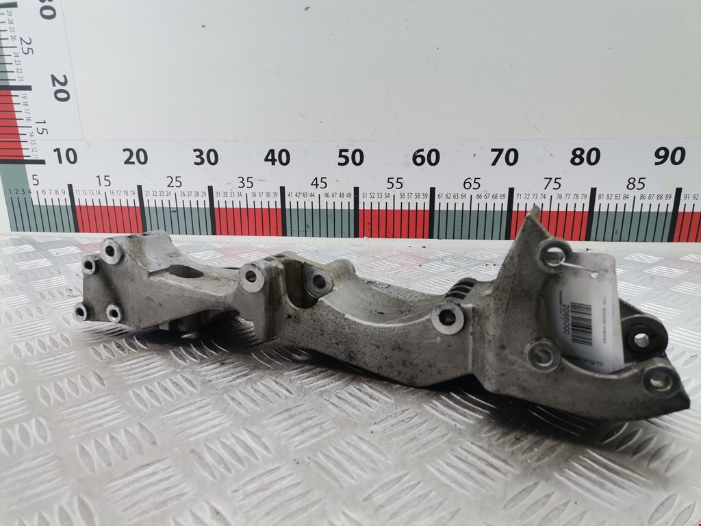 Кронштейн генератора VOLKSWAGEN Bora 1998-2005