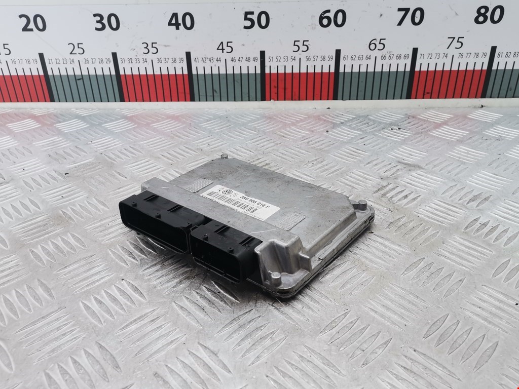 Блок управления двигателя (ЭБУ) VOLKSWAGEN Bora 1998-2005