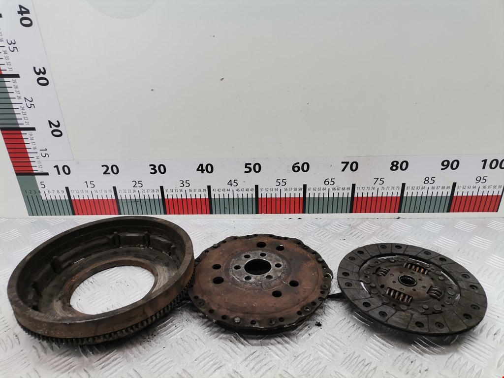 Маховик (демпфер сцепления) VOLKSWAGEN Bora 1998-2005