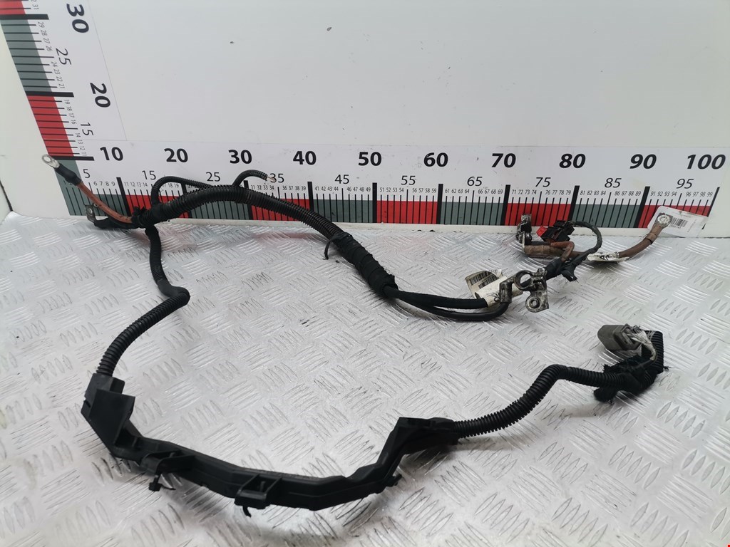 Клемма аккумулятора (плюс) + OPEL Astra H/Family 2004-2015