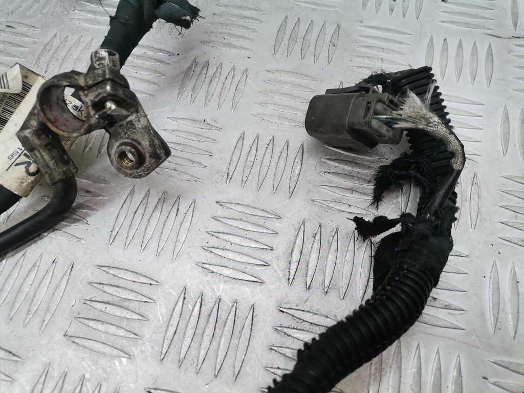 Клемма аккумулятора (плюс) + OPEL Astra H/Family 2004-2015