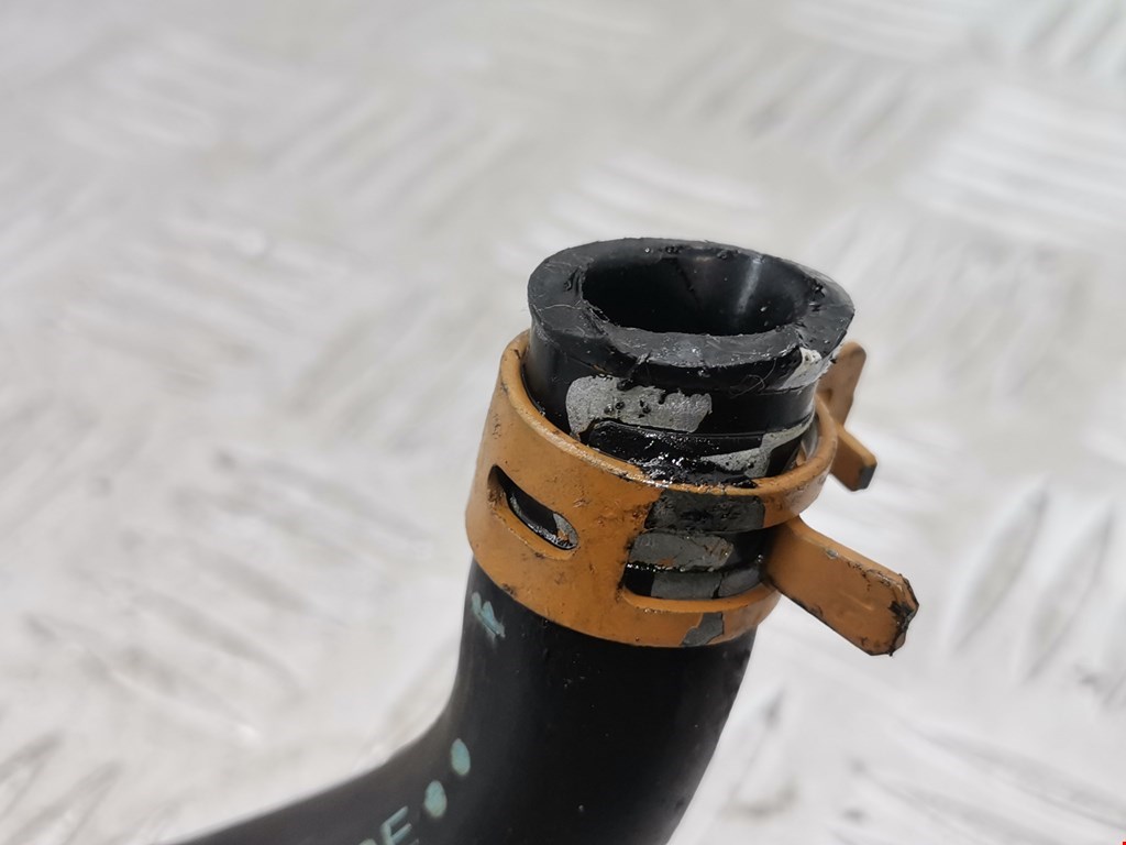 Патрубок RENAULT Megane II 2002-2009