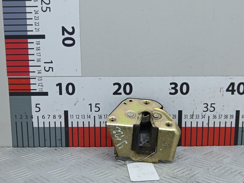 Замок двери распашной правой Citroen Berlingo 1 (1996-2012)