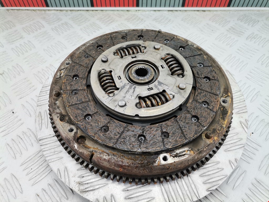 Маховик (демпфер сцепления) FIAT Panda 2003-2012