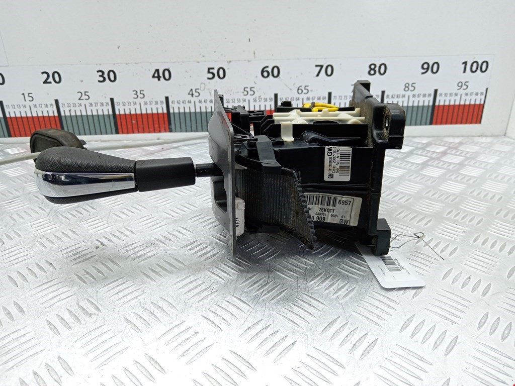 Кулиса (селектор) АКПП/МКПП в салоне OPEL Signum 2003-2008