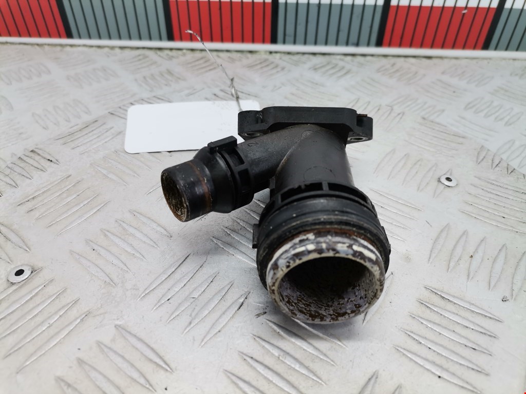 Тройник системы охлаждения BMW 5er 5 серия E39 1995-2004