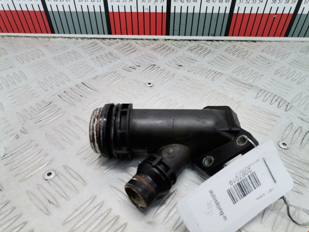 Тройник системы охлаждения BMW 5er 5 серия E39 1995-2004