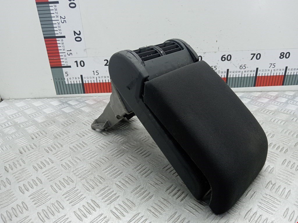 Подлокотник в салон OPEL Signum 2003-2008