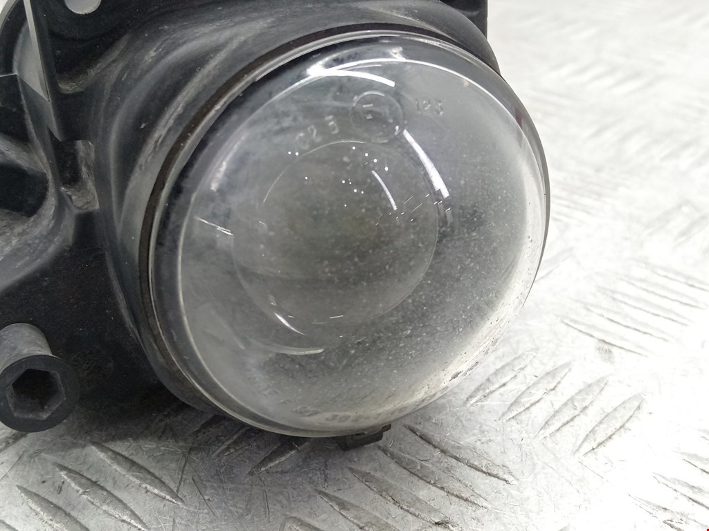 Фара противотуманная левая (ПТФ) AUDI A6 C5 1997-2004