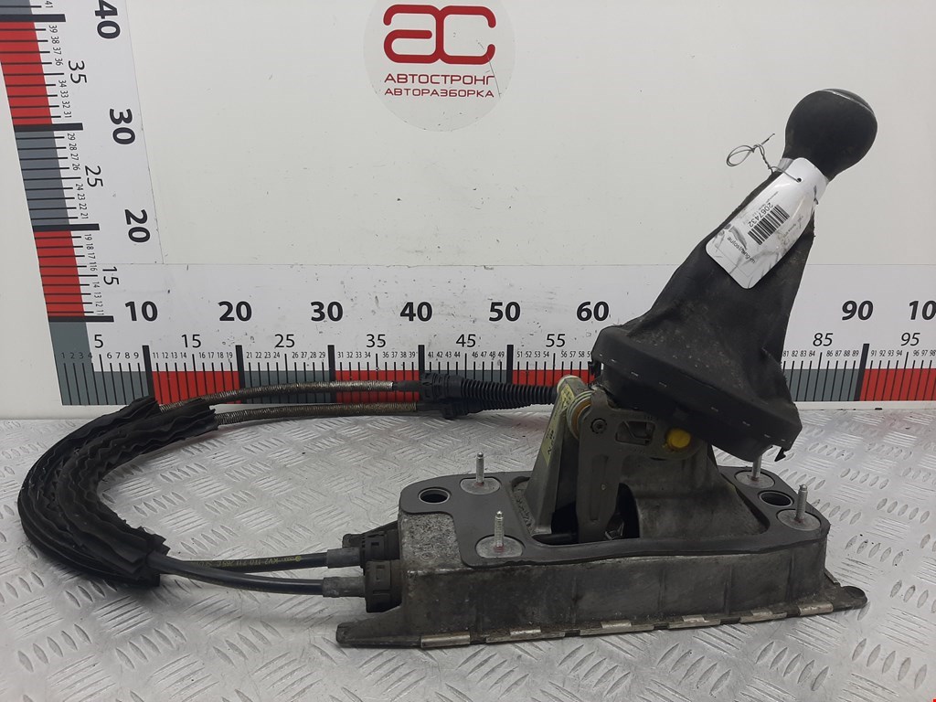 Кулиса (селектор) АКПП/МКПП в салоне VOLKSWAGEN Touran 2003-2010