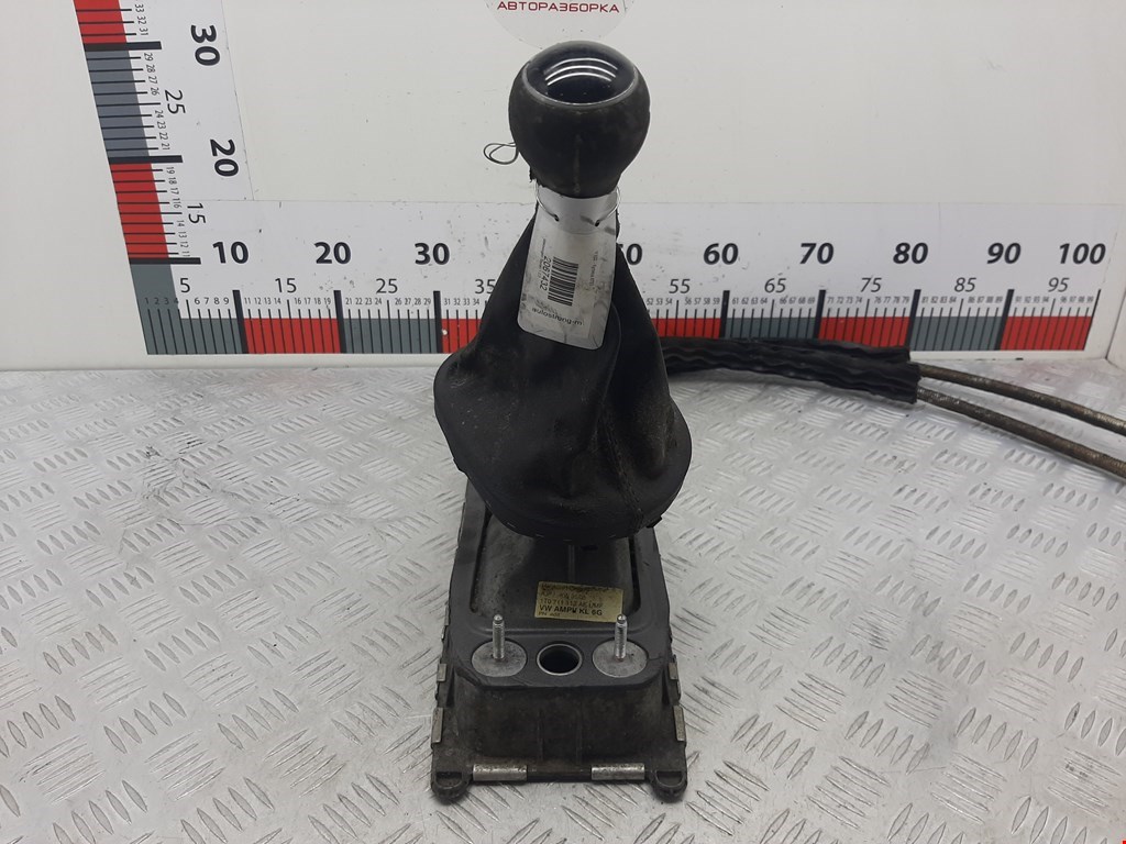 Кулиса (селектор) АКПП/МКПП в салоне VOLKSWAGEN Touran 2003-2010