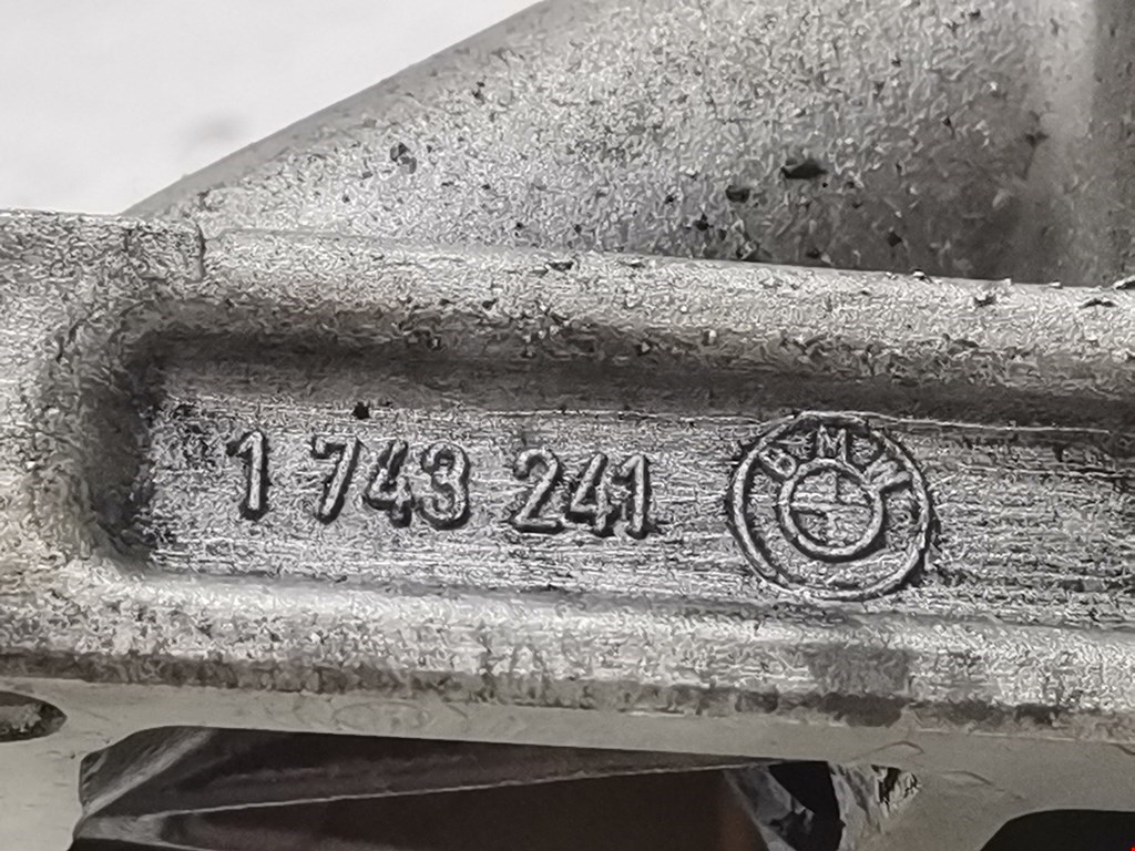 Корпус масляного фильтра BMW 3er E36 1991-2000