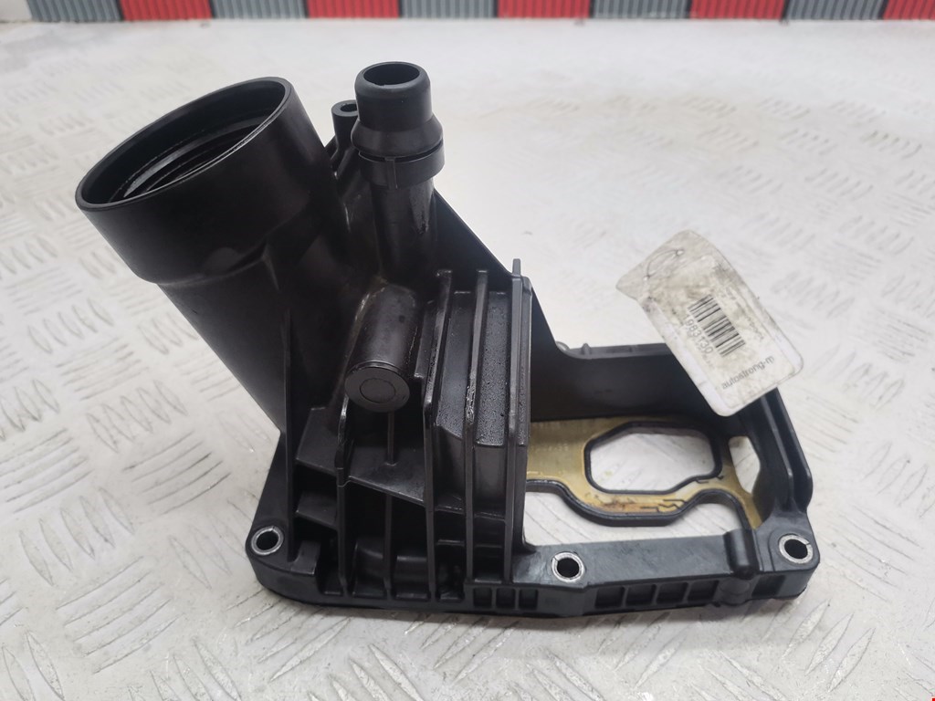 Корпус масляного фильтра BMW 3er F30/F31/F80 2011-2019